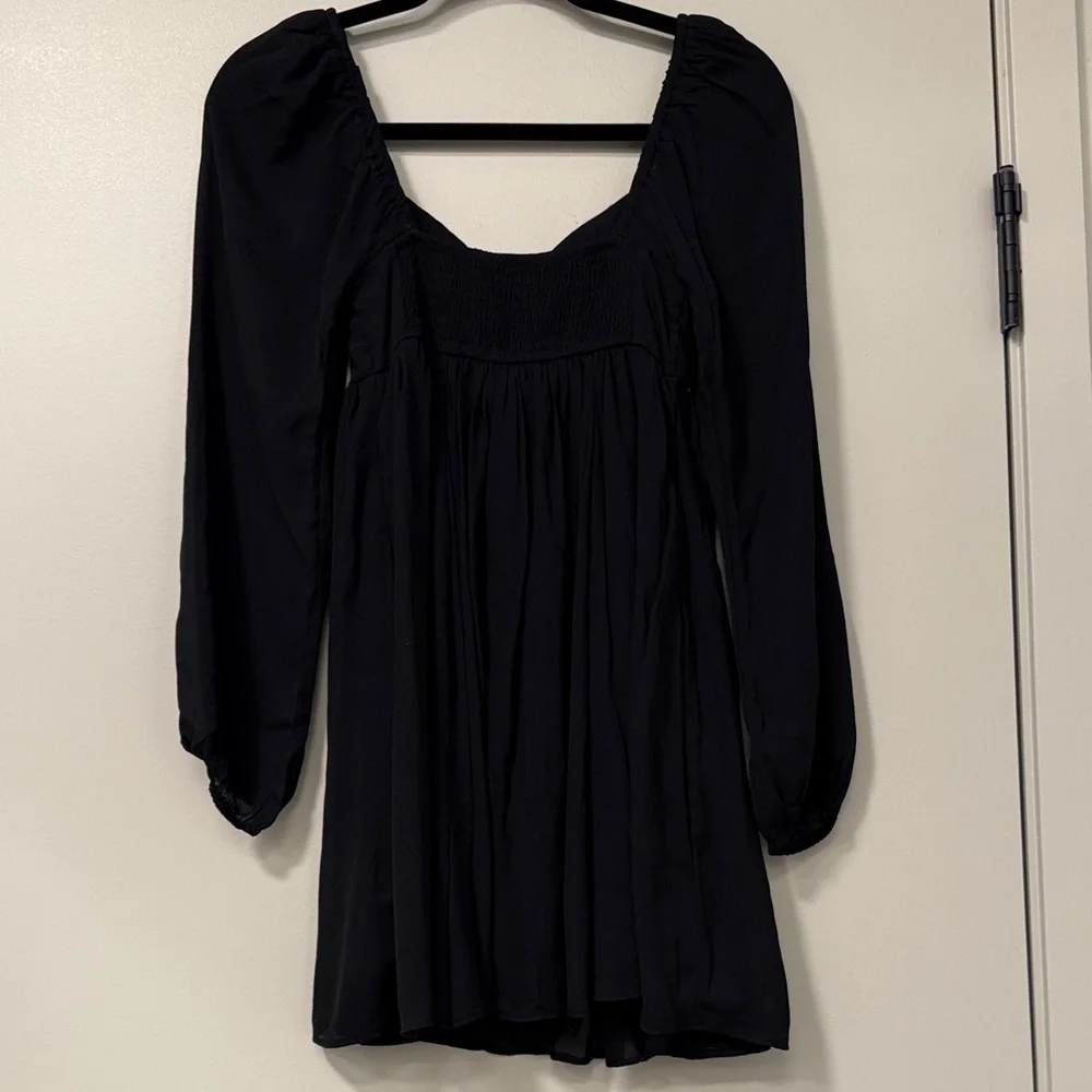 Abercrombie & Fitch NWOT Black Long Sleeve Dress Size XS - Picture 3 of 4